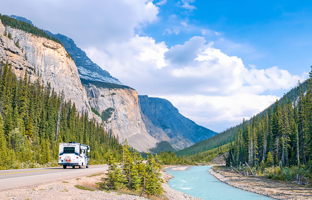 Class C Motorhome-Small (C-Small), , hi-res image number 3